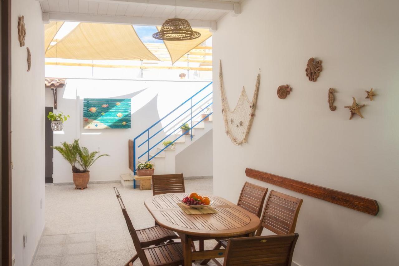 Casa Mamma Rita - Family House Villa Марина ди Манкаверза Екстериор снимка