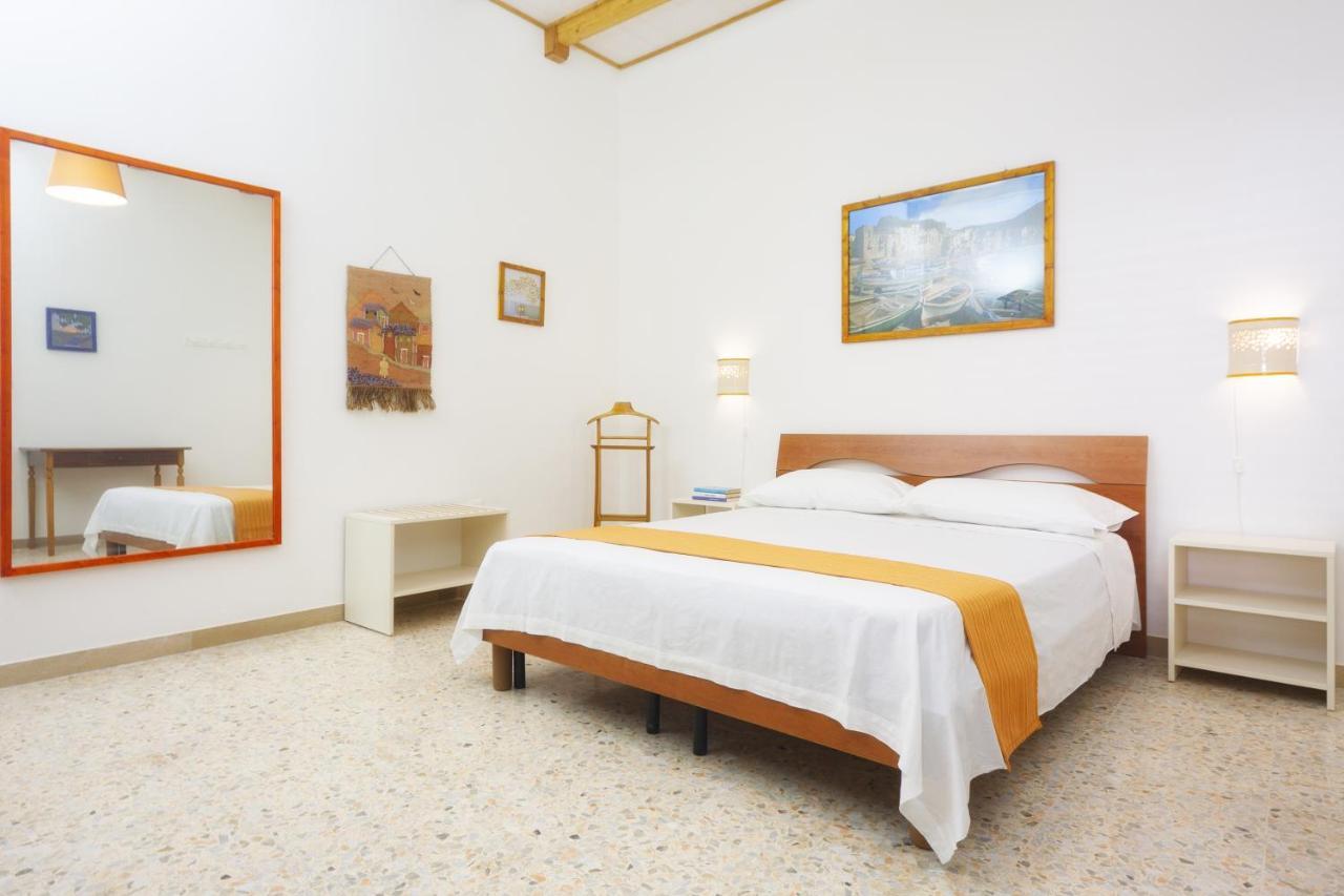 Casa Mamma Rita - Family House Villa Марина ди Манкаверза Екстериор снимка