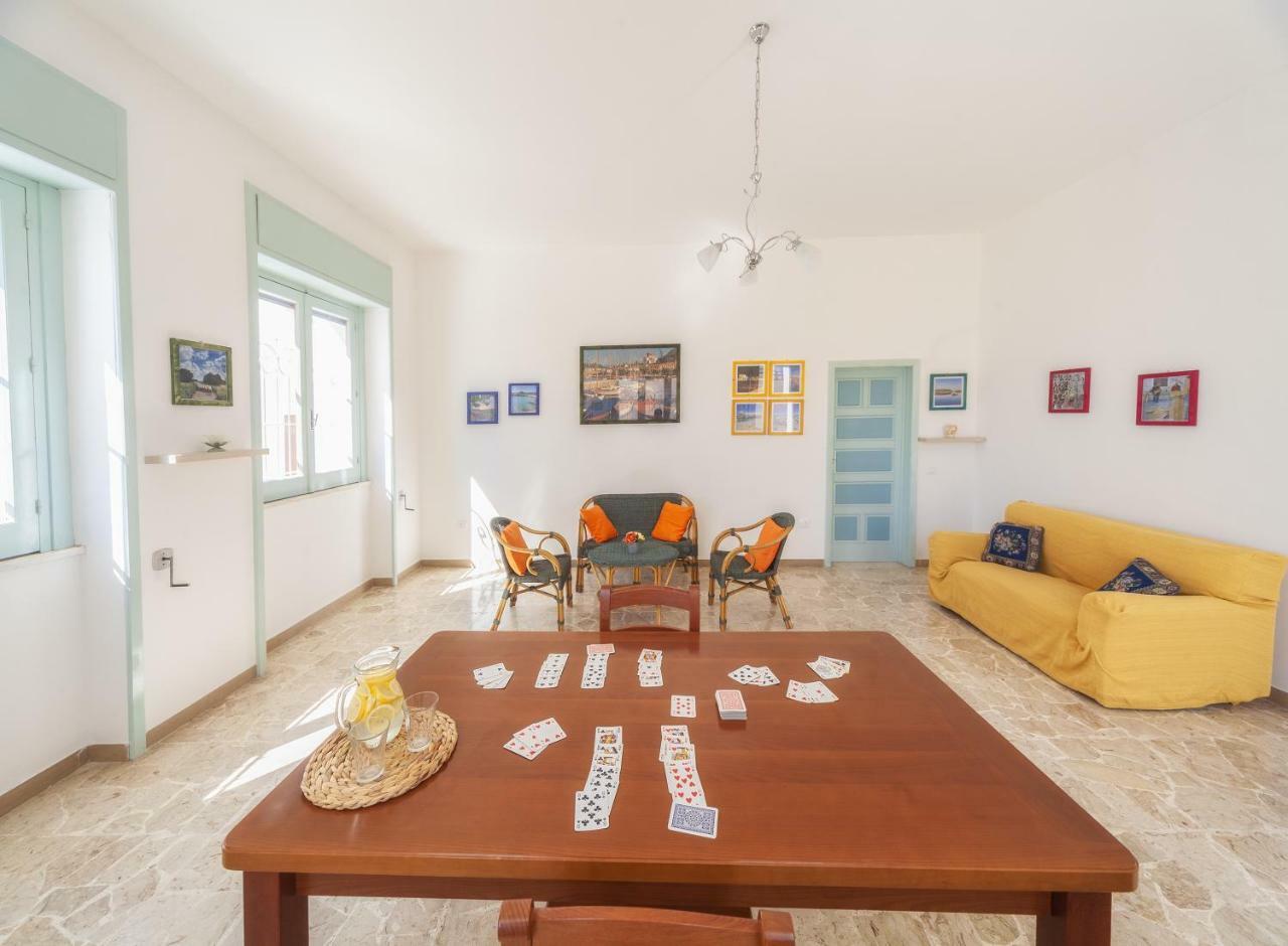 Casa Mamma Rita - Family House Villa Марина ди Манкаверза Екстериор снимка