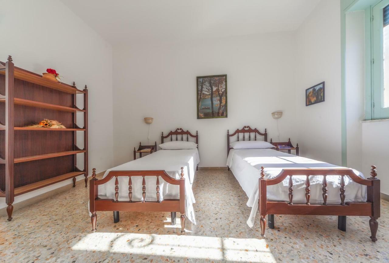 Casa Mamma Rita - Family House Villa Марина ди Манкаверза Екстериор снимка