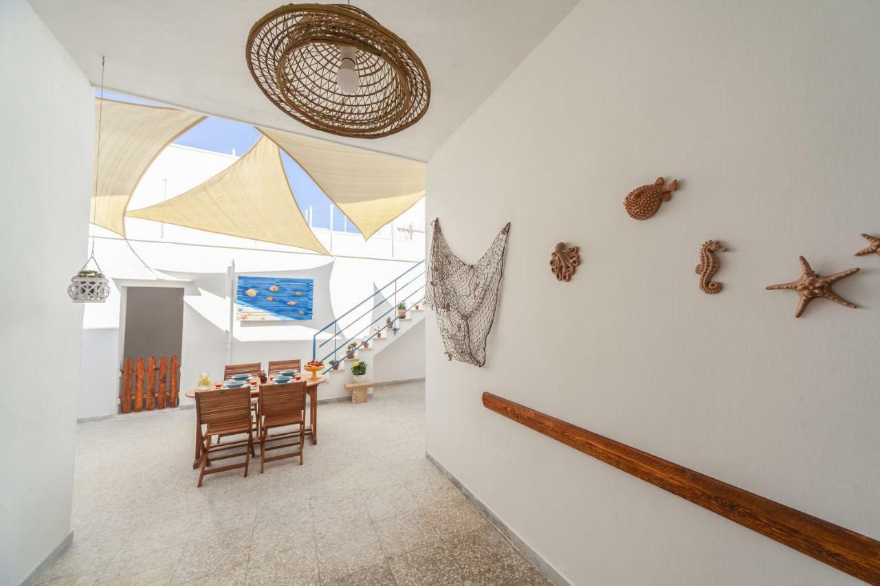 Casa Mamma Rita - Family House Villa Марина ди Манкаверза Екстериор снимка