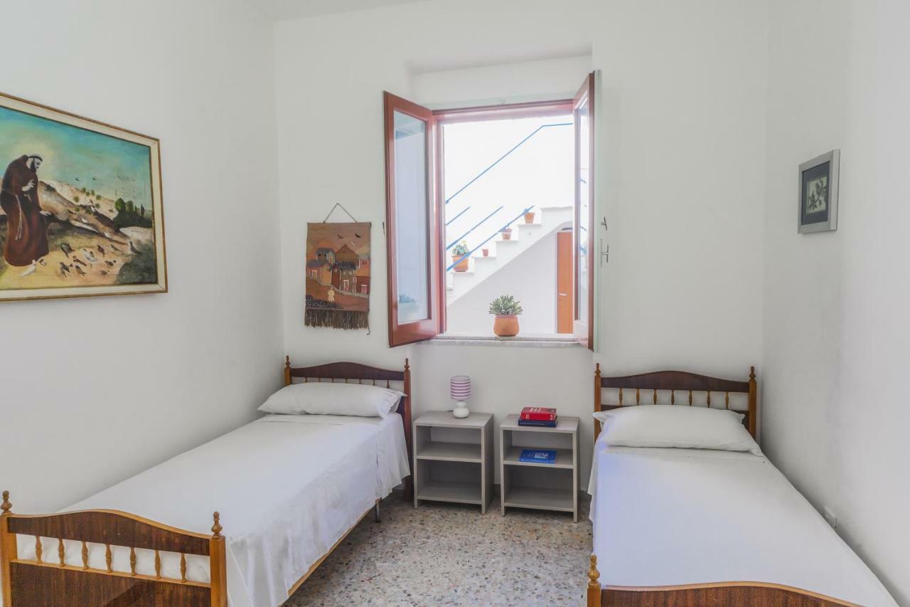 Casa Mamma Rita - Family House Villa Марина ди Манкаверза Екстериор снимка