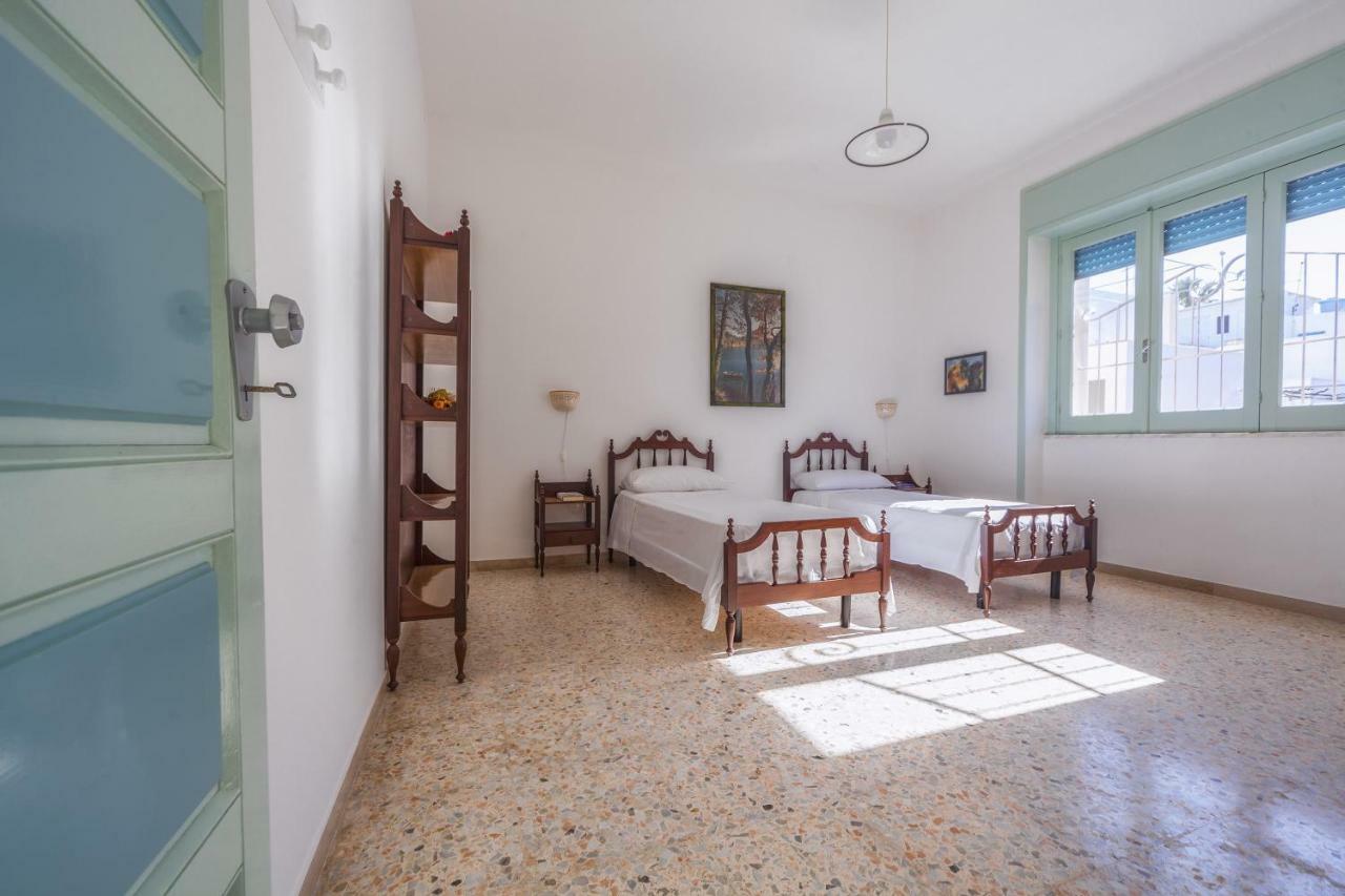 Casa Mamma Rita - Family House Villa Марина ди Манкаверза Екстериор снимка